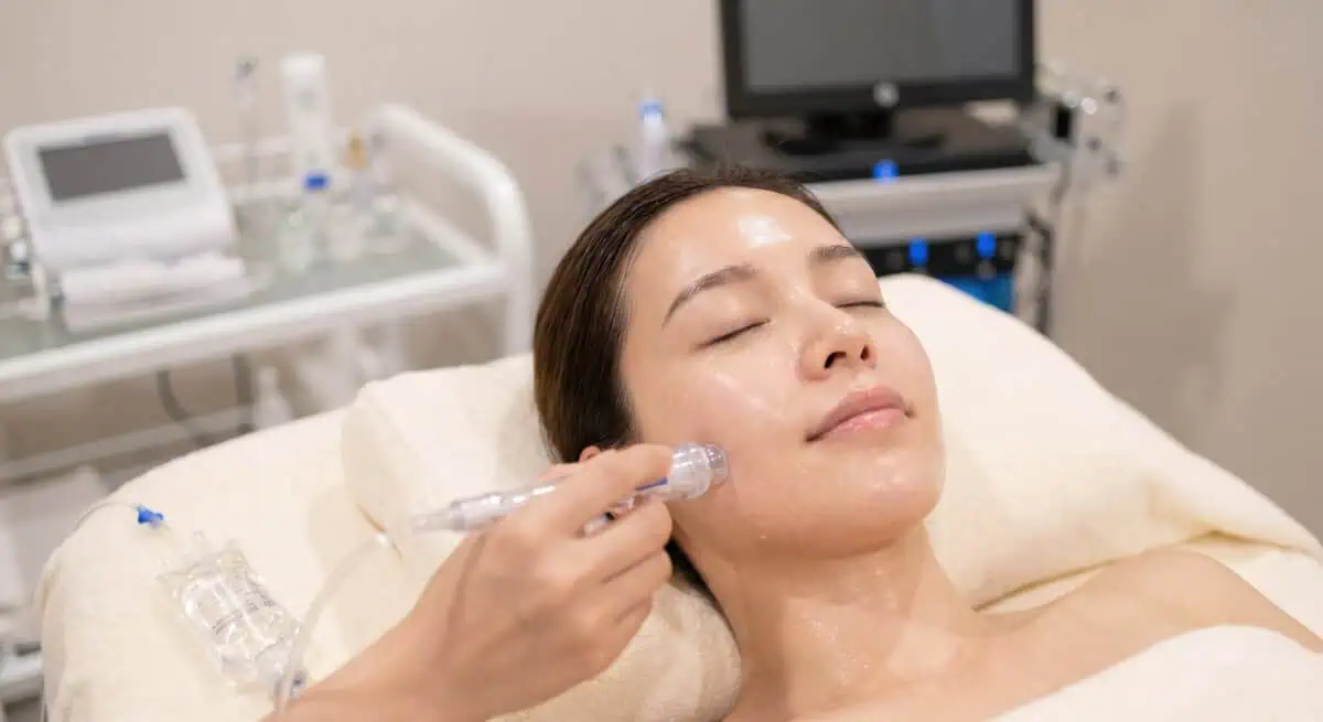 Provider performing a non-surgical anti-aging skin rejuvenation treatment at Liv Aesthetics Medical Spa in Thornwood, NY